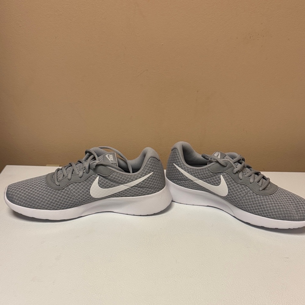 Nike Men's Athletic Shoes - Tanjun - Picture 2 of 4